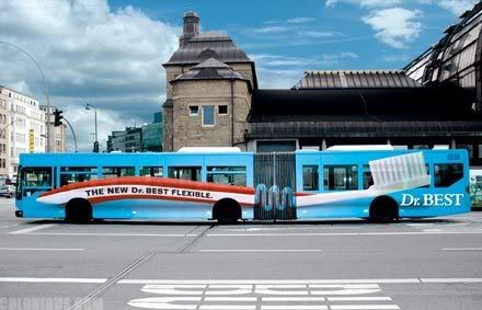 Самые прикольные автобусы и автобусные остановки (18 фото)