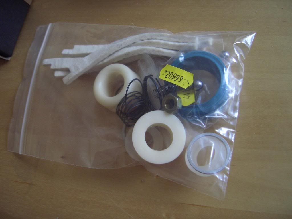 Forkoverhaulkit.jpg