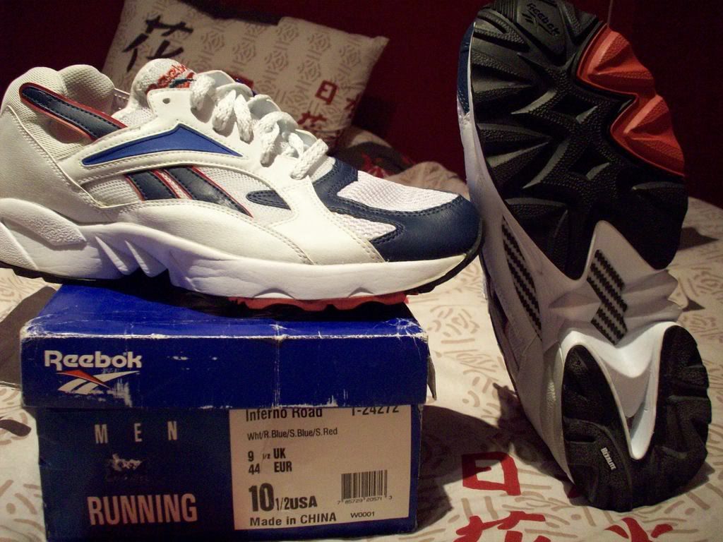 reebok graphlite road