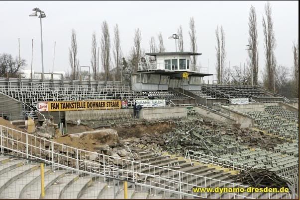 Tribuna9dresde.jpg