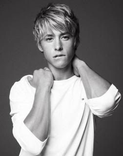 Mitch Hewer
Pictures, Images and Photos